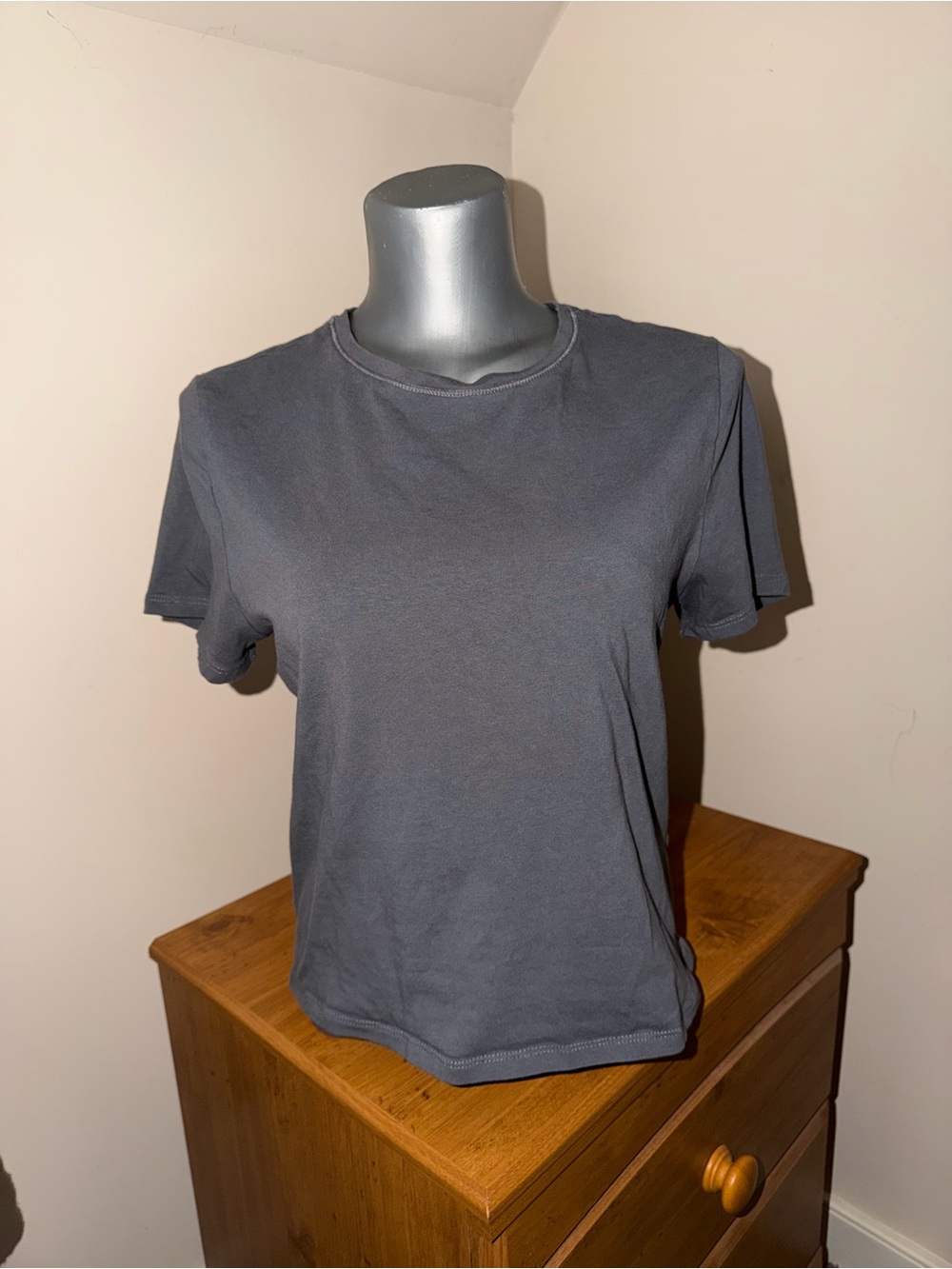 H&M Short Sleeve Tee XL